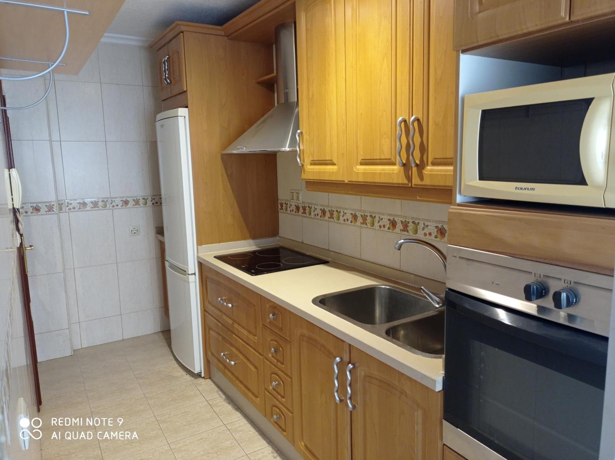 Piso Taxi Estacion De Autobuses Apartment อันดูคาร์ ภายนอก รูปภาพ